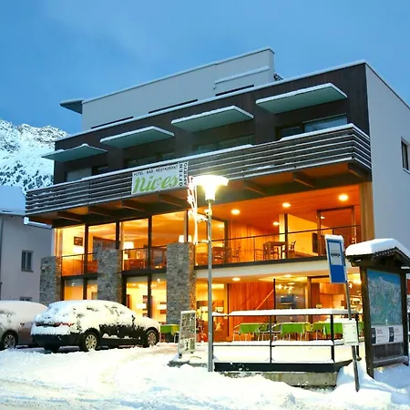 Bed & Breakfast Hostel Nives-3